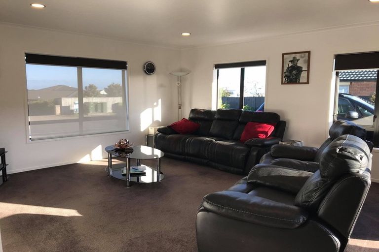 Photo of property in 13 Jules Crescent, Bell Block, New Plymouth, 4312
