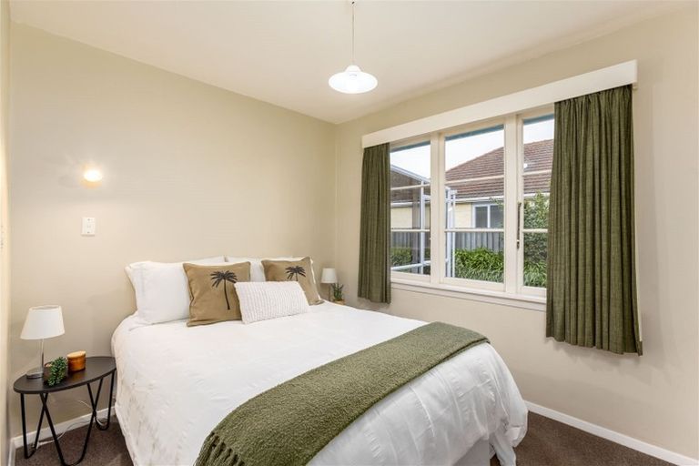 Photo of property in 132 Yaldhurst Road, Sockburn, Christchurch, 8042