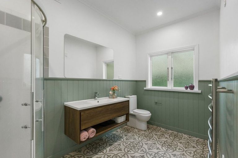 Photo of property in 4 Crossley Street, Katikati, 3129