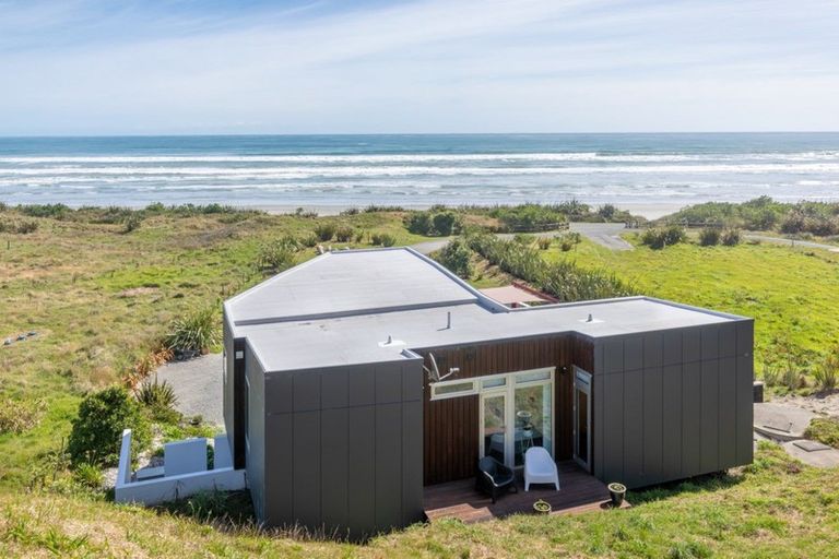 Photo of property in 3/189 Okari Road, Cape Foulwind, Westport, 7892