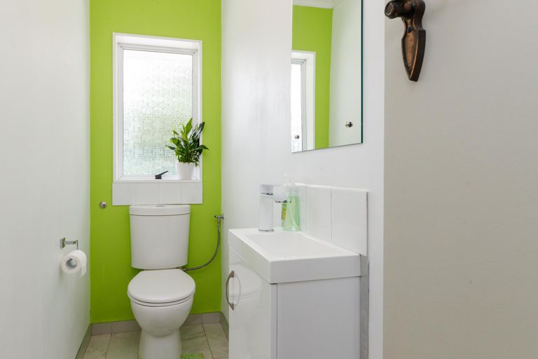 Photo of property in 19 Humphries Place, Awapuni, Palmerston North, 4412