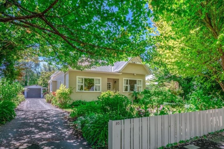 Photo of property in 95 Fisher Avenue, Beckenham, Christchurch, 8023