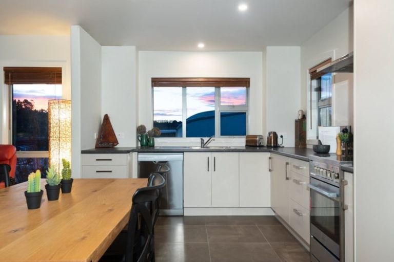 Photo of property in 127 Kennedy Road, Pyes Pa, Tauranga, 3112
