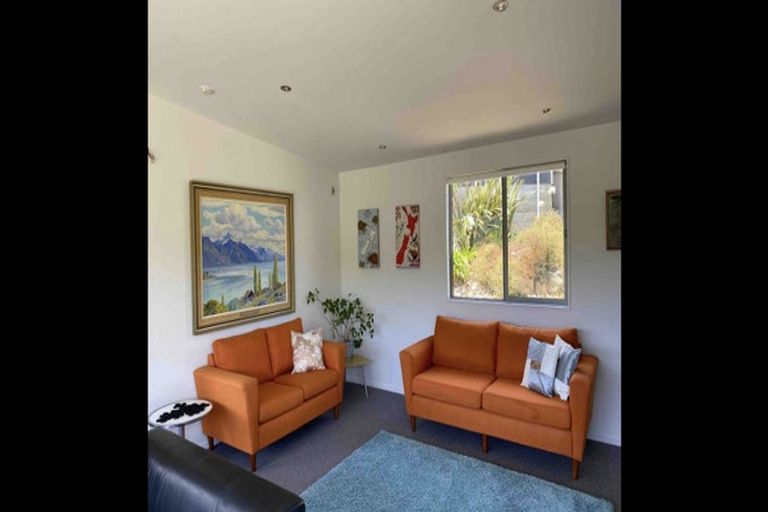 Photo of property in 59a Frobisher Street, Island Bay, Wellington, 6023