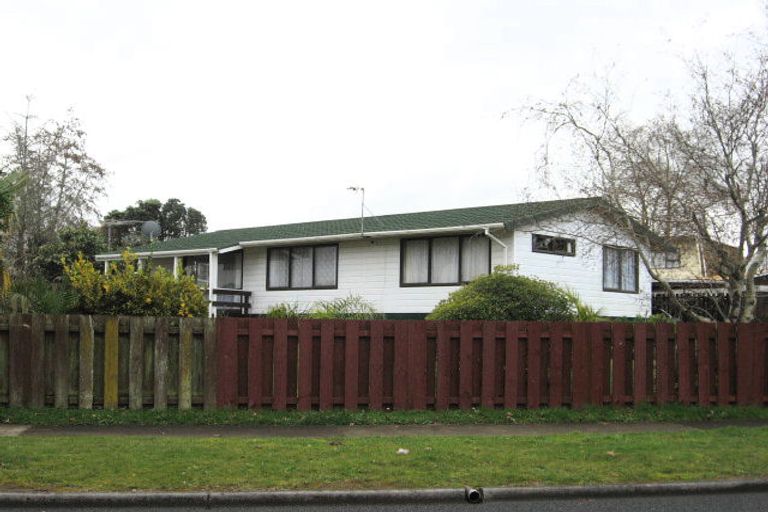 Photo of property in 24 Fairdale Avenue, Red Hill, Papakura, 2110