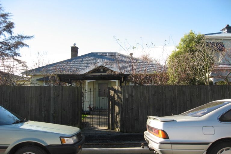 Photo of property in 16 Onslow Street, St Albans, Christchurch, 8014