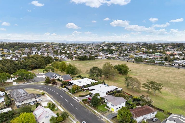 Photo of property in 22 Amanda Avenue, Dinsdale, Hamilton, 3204