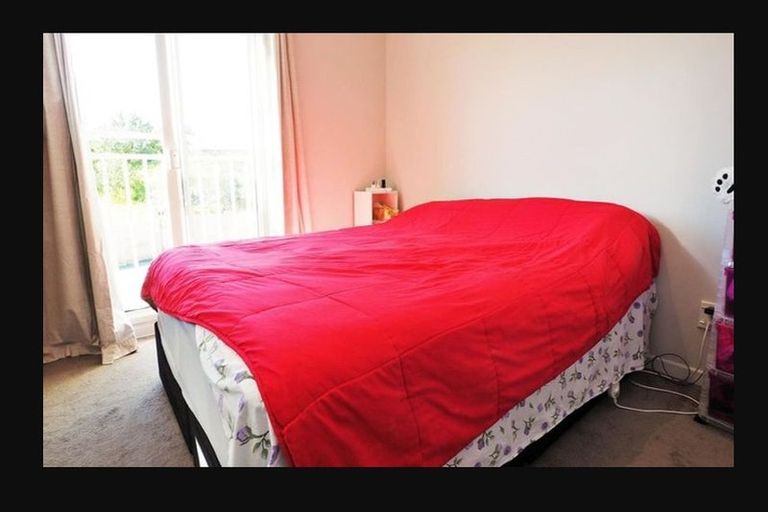 Photo of property in 13 Kaihua Terrace, Mangere Bridge, Auckland, 2022