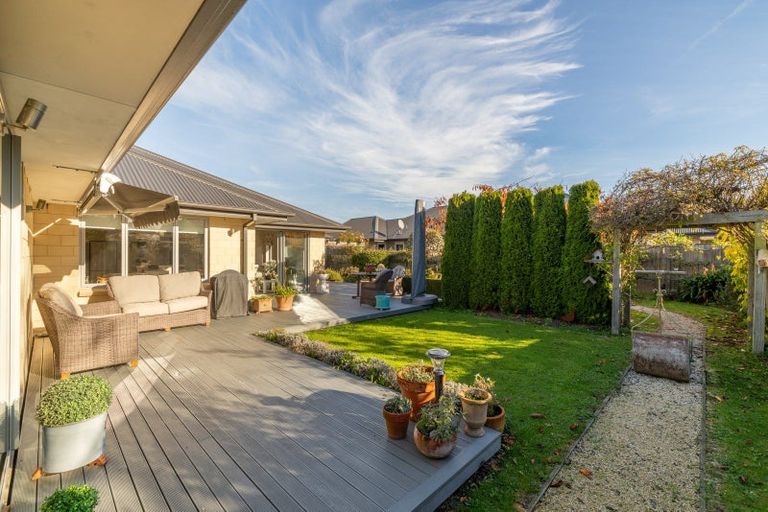 Photo of property in 33 Carmichael Street, Rangiora, 7400