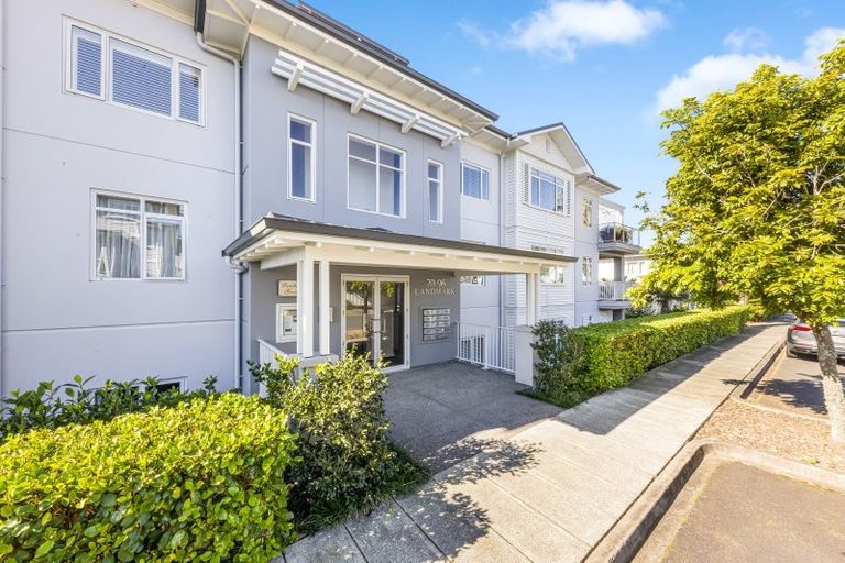 Photo of property in 72 Landmark Terrace, Orewa, 0931