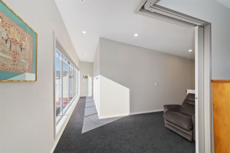 Photo of property in 148 Holly Road, St Albans, Christchurch, 8014
