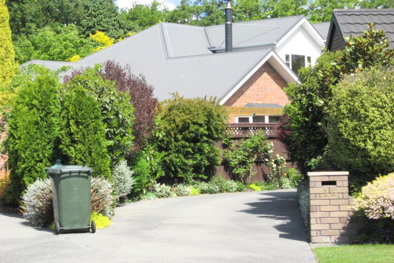 Photo of property in 18 Parkham Drive, Burnside, Christchurch, 8053