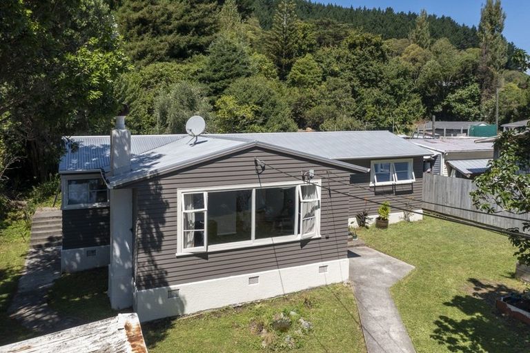 Photo of property in 44 Ruahine Street, Paraparaumu, 5032