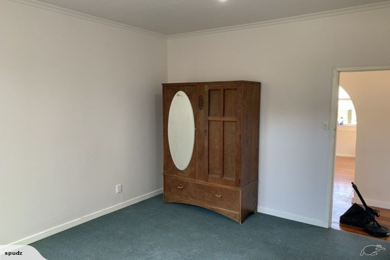 Photo of property in 45 Sutherland Road, Melrose, Wellington, 6023