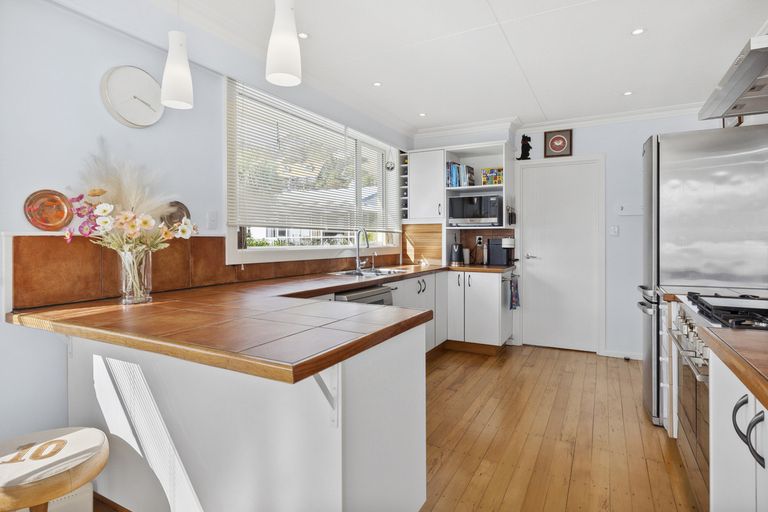 Photo of property in 10a Wharfdale Street, Macandrew Bay, Dunedin, 9014