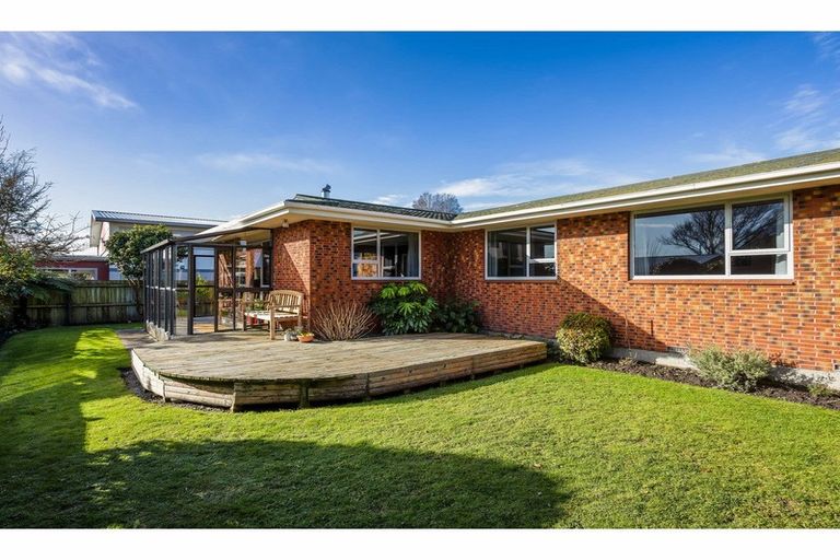 Photo of property in 29a Wyatt Place, Russley, Christchurch, 8042