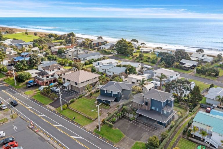 Photo of property in 1055 Papamoa Beach Road, Papamoa Beach, Papamoa, 3118