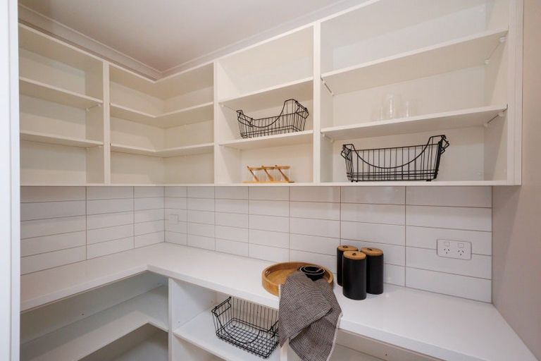 Photo of property in 87 Freedom Drive, Kelvin Grove, Palmerston North, 4470