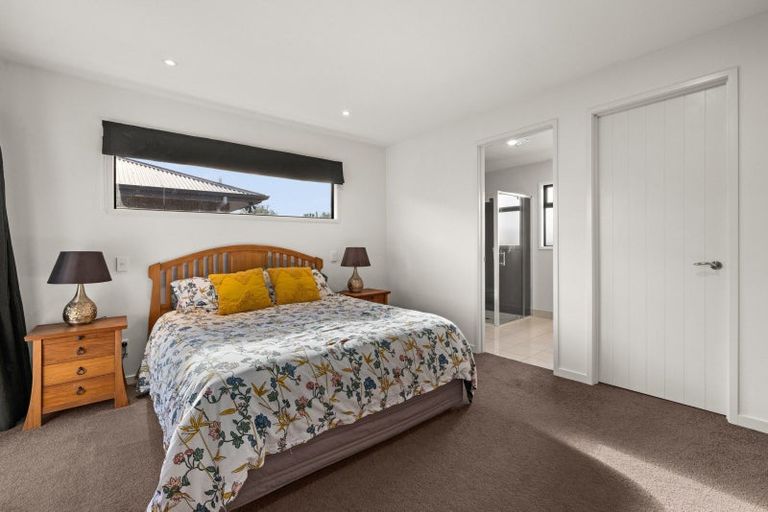 Photo of property in 7 Milford Place, Poraiti, Napier, 4112