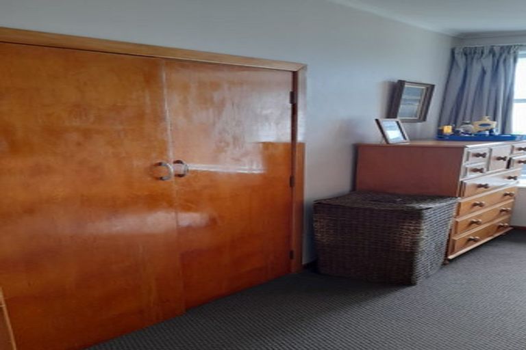 Photo of property in 40a Herewini Street, Titahi Bay, Porirua, 5022