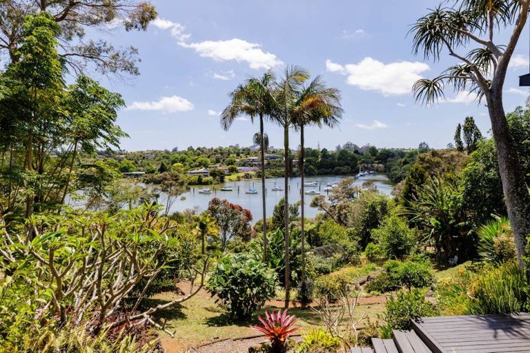 Photo of property in 22 Riverview Road, Kerikeri, 0230