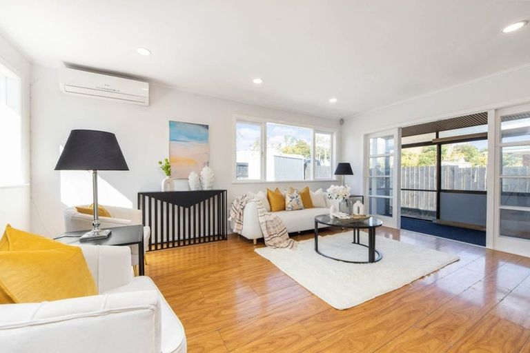 Photo of property in 20 Archibald Road, Kelston, Auckland, 0602