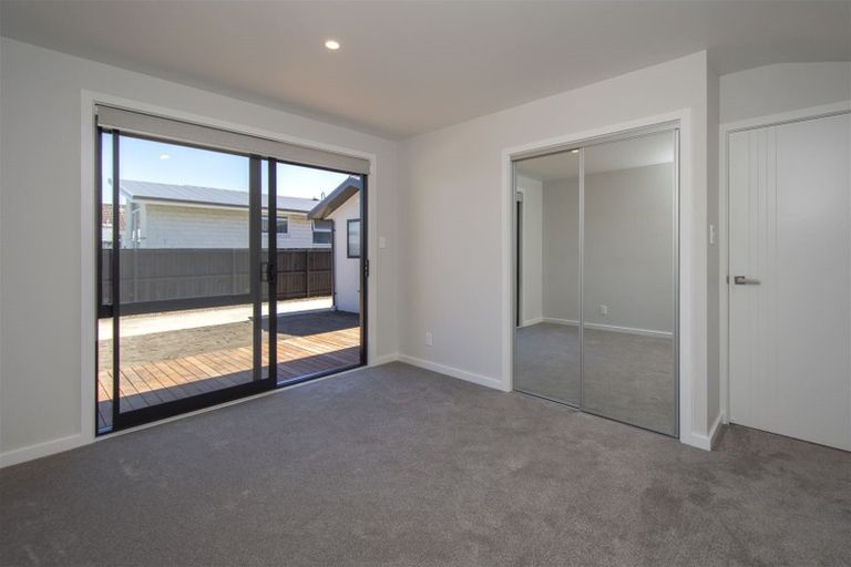 Photo of property in 17 Rossiter Avenue, Redwood, Christchurch, 8051