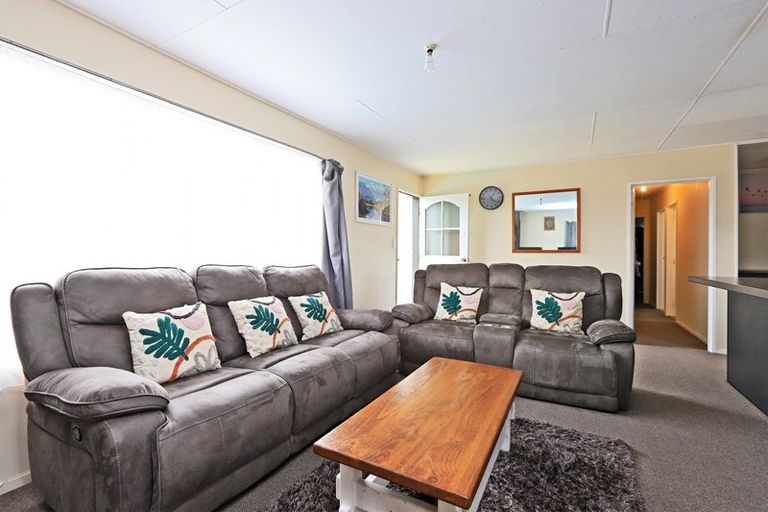 Photo of property in 16 Weddell Street, Flaxmere, Hastings, 4120