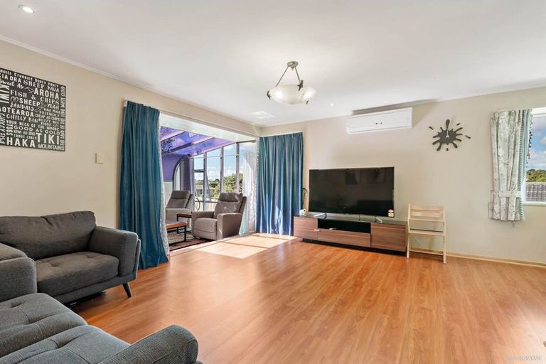 Photo of property in 3 Mchardy Place, Glenfield, Auckland, 0627