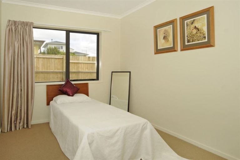 Photo of property in 4a Booth Crescent, Tuakau, 2121