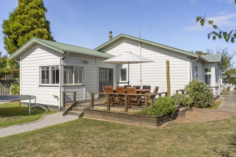 Photo of property in 59 Dublin Street, Martinborough, 5711