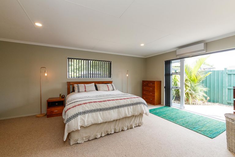 Photo of property in 19 Humphries Place, Awapuni, Palmerston North, 4412