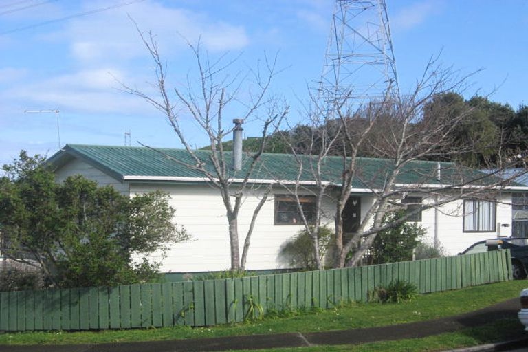 Photo of property in 19 Tahurangi Place, Spotswood, New Plymouth, 4310