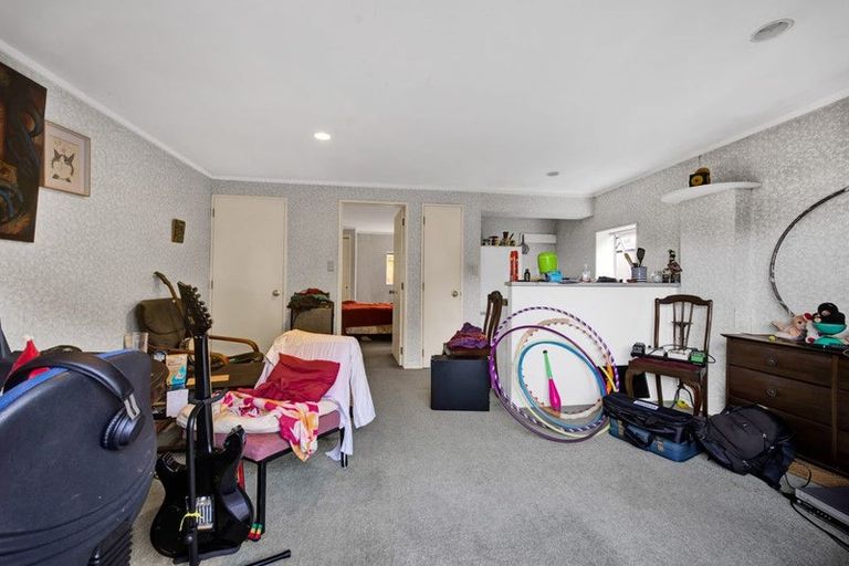 Photo of property in 2 Wakefield Street, Welbourn, New Plymouth, 4310