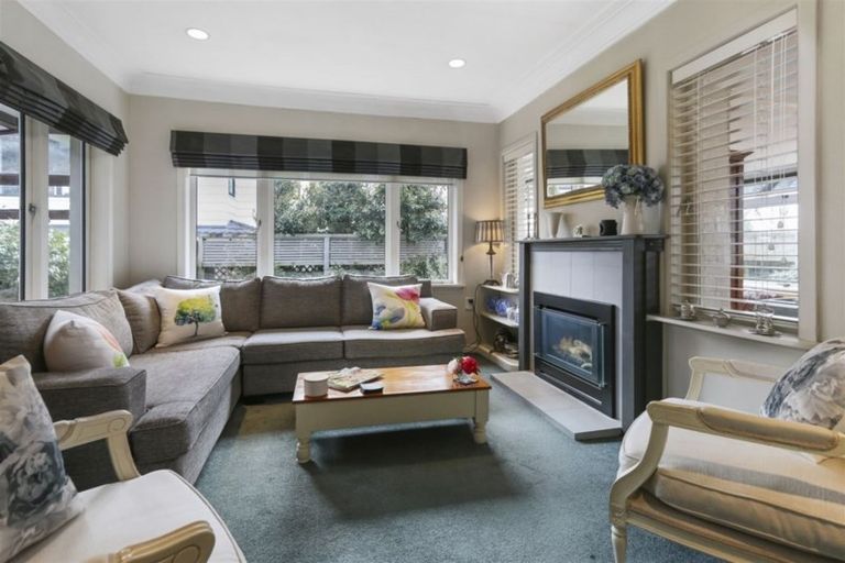 Photo of property in 1/21 Drake Street, Howick, Auckland, 2014