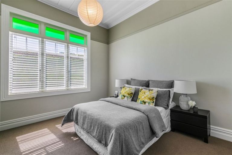 Photo of property in 173 Vauxhall Road, Narrow Neck, Auckland, 0624