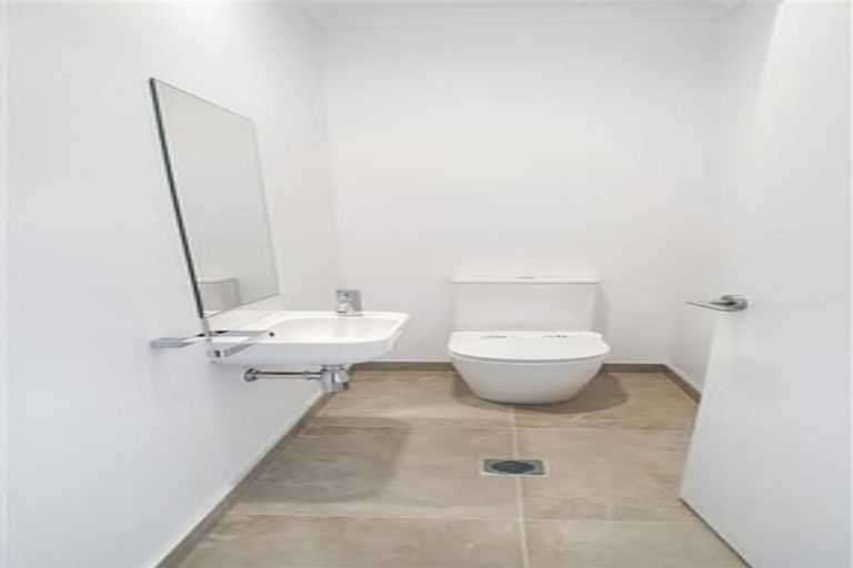 Photo of property in 9 Hudson Bay Road, Hobsonville, Auckland, 0616