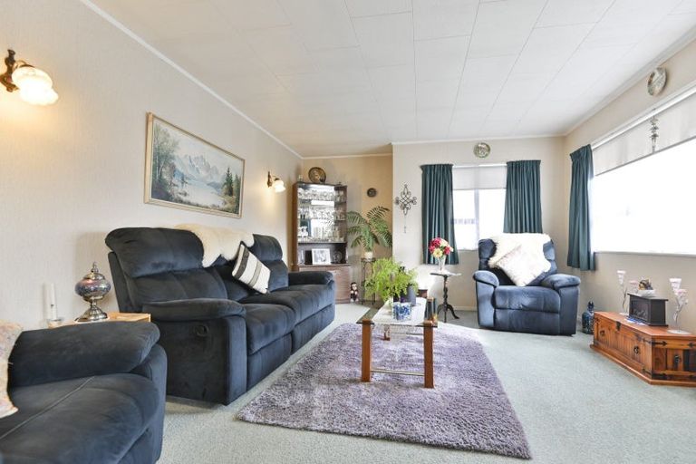 Photo of property in 2/504 Ellison Road, Hastings, 4122