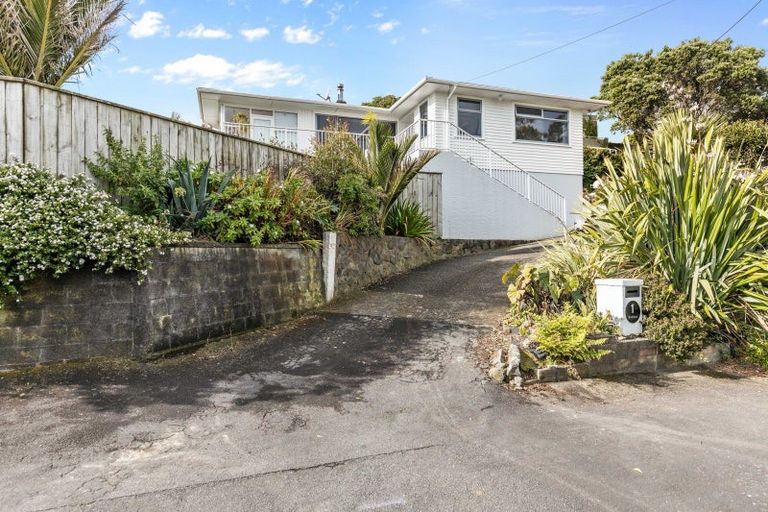 Photo of property in 1 Bonithon Avenue, Moturoa, New Plymouth, 4310