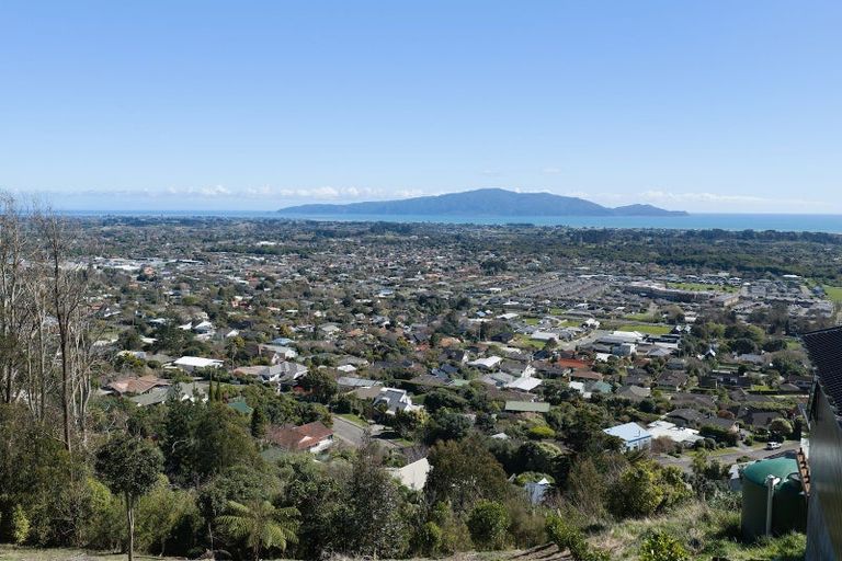 Photo of property in 32 Wilson Way, Waikanae, 5036