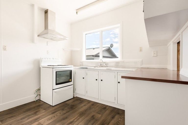 Photo of property in 2/125 Tipahi Street, Nelson South, Nelson, 7010