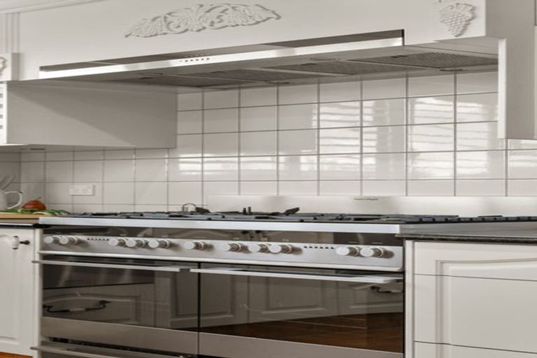 Photo of property in 19 Manuwai Drive, Matua, Tauranga, 3110