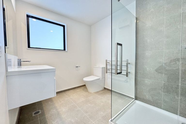 Photo of property in 11 Clementine Lane, Mount Pleasant, Christchurch, 8081