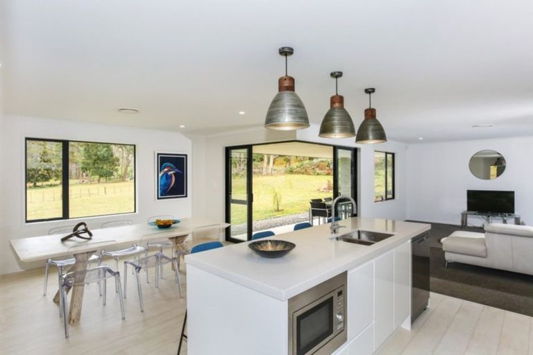 Photo of property in 199 Glenbrook Waiuku Road, Glenbrook, 2681