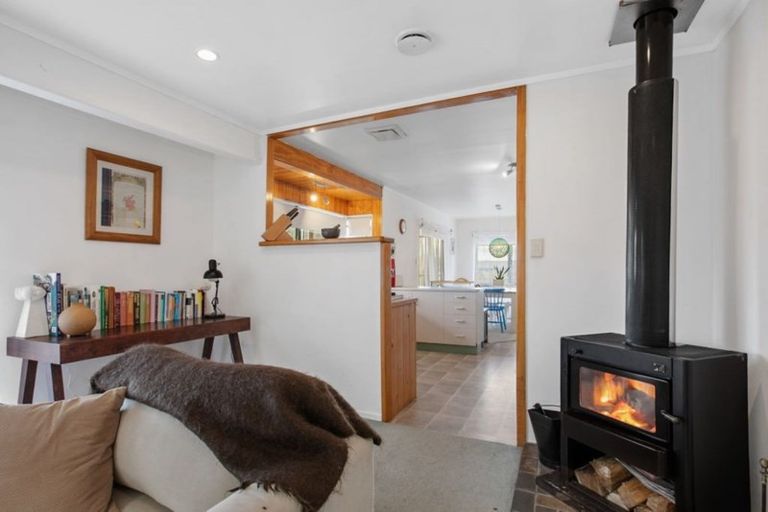 Photo of property in 60 Athenree Road, Athenree, Katikati, 3177