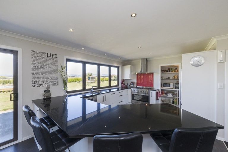 Photo of property in 707 Aranui Road, Kairanga, Palmerston North, 4475