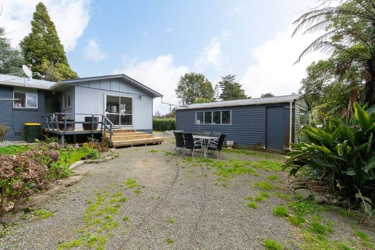 Photo of property in 86 Lindsay Road, Levin, 5510