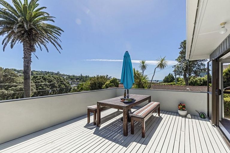 Photo of property in 26 Glencoe Road, Browns Bay, Auckland, 0630