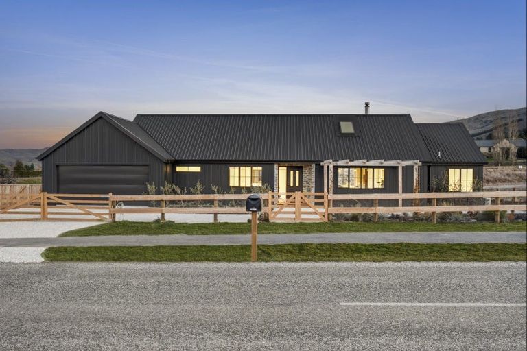 Photo of property in 129 Hall Road, Bannockburn, Cromwell, 9384