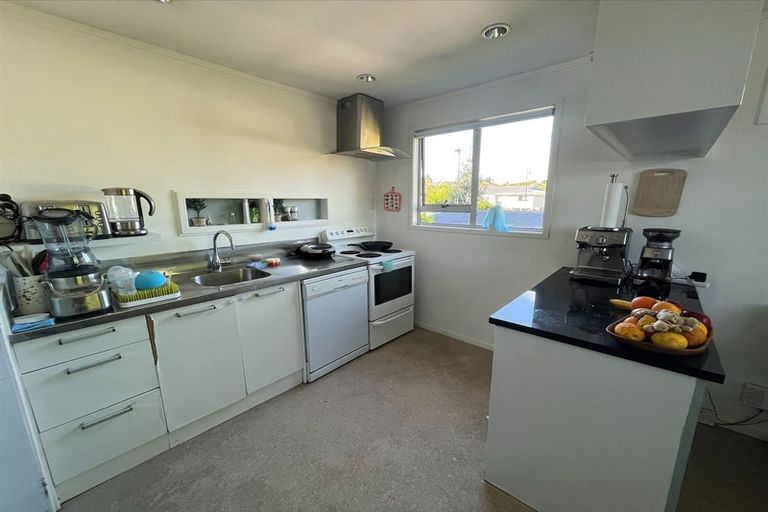 Photo of property in 56 Zita Maria Drive, Massey, Auckland, 0614